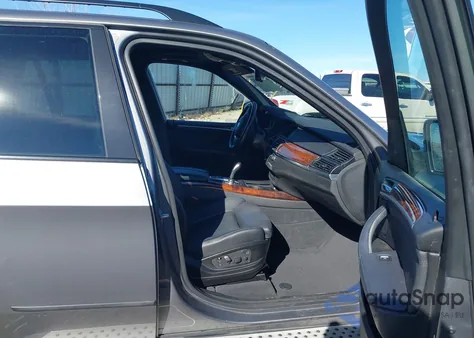 2012 BMW X5 xDrive35D z USA, uszkodzony, nr VIN 5UXZW0C59CL663582